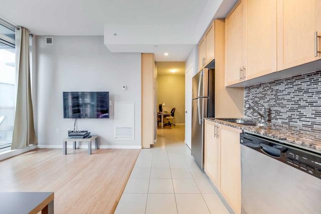 829 - 830 Lawrence Ave W, Condo with 1 bedrooms, 1 bathrooms and 1 parking in Toronto ON | Image 4