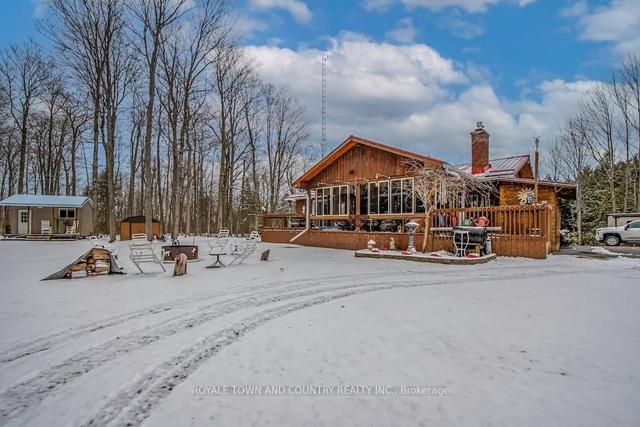20 Rutherford Rd, House detached with 2 bedrooms, 2 bathrooms and 23 parking in Kawartha Lakes ON | Image 29