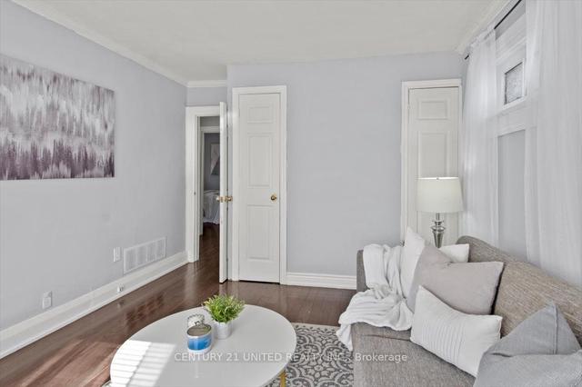 204 Bond St W, House detached with 2 bedrooms, 2 bathrooms and 1 parking in Oshawa ON | Image 20