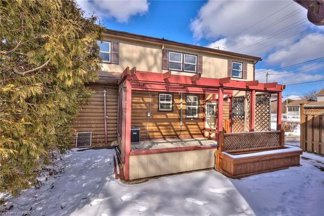331 St. Paul Street W, House detached with 5 bedrooms, 1 bathrooms and 3 parking in St. Catharines ON | Image 33
