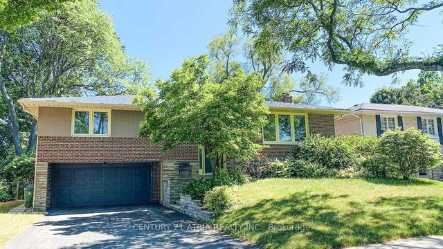 11 Danville Dr, House detached with 4 bedrooms, 3 bathrooms and 4 parking in Toronto ON | Image 1