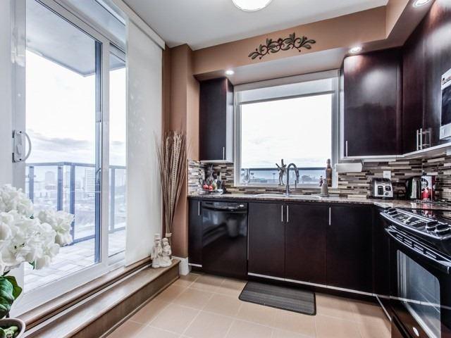 1004 - 181 Wynford Dr, Condo with 2 bedrooms, 2 bathrooms and 2 parking in Toronto ON | Image 10