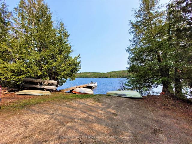 2807 Mackie Lake, House detached with 4 bedrooms, 1 bathrooms and 0 parking in North Frontenac ON | Image 8