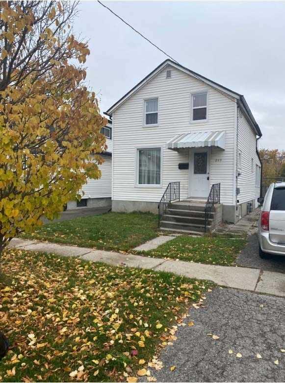 259 Quebec St, House detached with 3 bedrooms, 2 bathrooms and 2 parking in Oshawa ON | Image 9