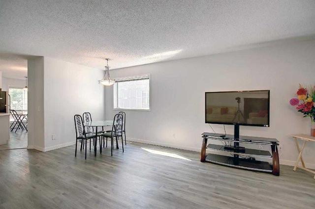 43 Sun Harbour Road Se, Home with 4 bedrooms, 2 bathrooms and 2 parking in Calgary AB | Image 13