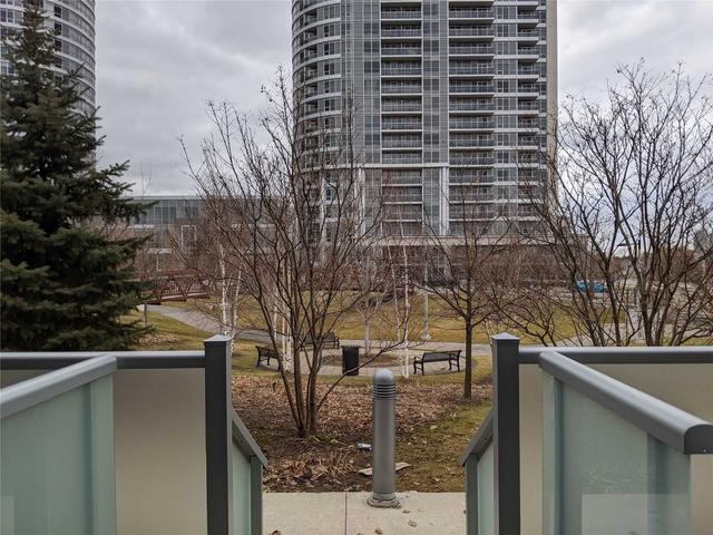 th6 - 330 Village Green Sq, Townhouse with 3 bedrooms, 3 bathrooms and 1 parking in Toronto ON | Image 12