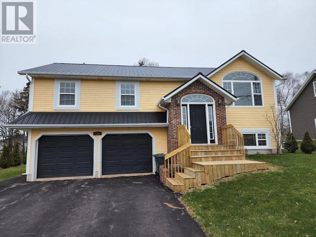 114 Parricus Mead Dr, House detached with 5 bedrooms, 3 bathrooms and null parking in Charlottetown PE | Card Image