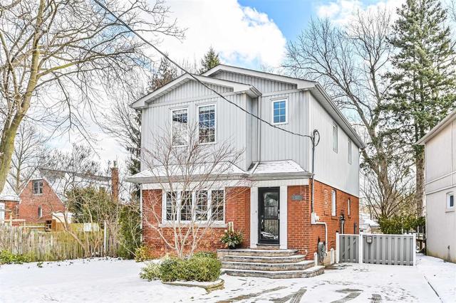 31 Glencrest Blvd, House detached with 3 bedrooms, 4 bathrooms and 2 parking in Toronto ON | Image 1