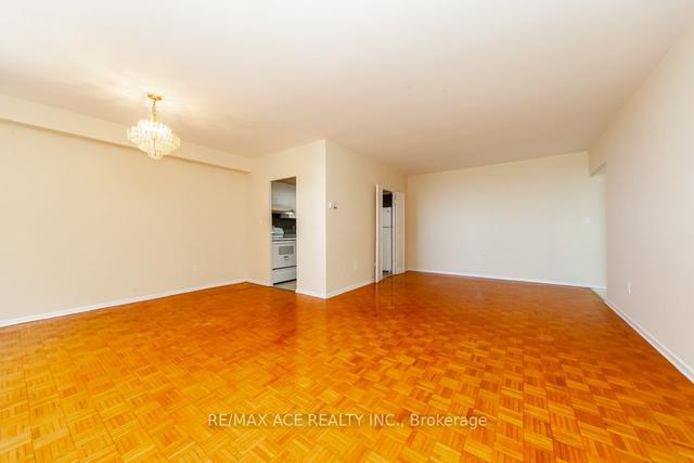 1206 - 3 Massey Sq, Condo with 2 bedrooms, 1 bathrooms and 1 parking in Toronto ON | Image 18