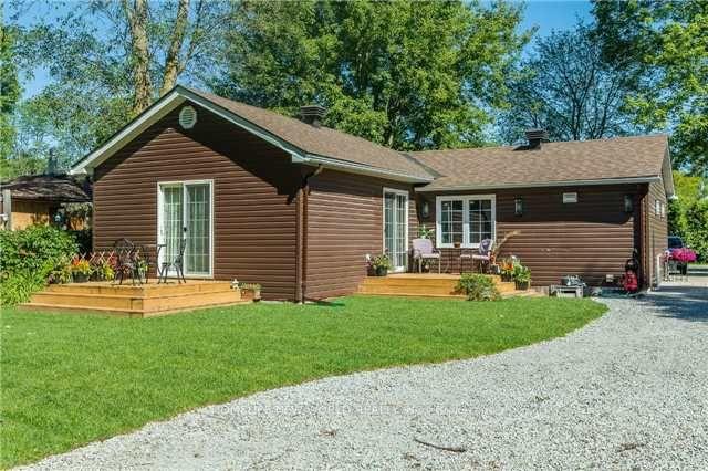 1127 Shore Acres Dr, House detached with 2 bedrooms, 1 bathrooms and 6 parking in Innisfil ON | Image 14