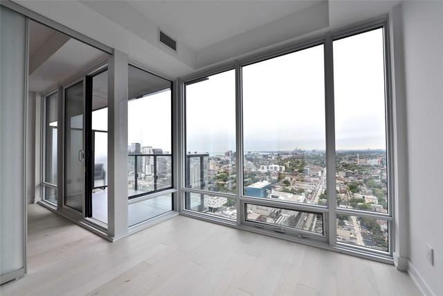 2615 - 488 University Ave, Condo with 1 bedrooms, 1 bathrooms and 0 parking in Toronto ON | Image 10