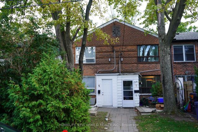 5 Khedive Ave, House attached with 2 bedrooms, 2 bathrooms and 1 parking in Toronto ON | Image 1
