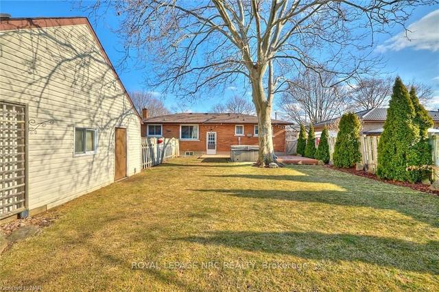 5 Cypress St, House detached with 3 bedrooms, 2 bathrooms and 10 parking in St. Catharines ON | Image 36