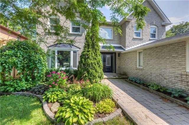 2180 Dunvegan Ave, House detached with 4 bedrooms, 4 bathrooms and 2 parking in Oakville ON | Image 1