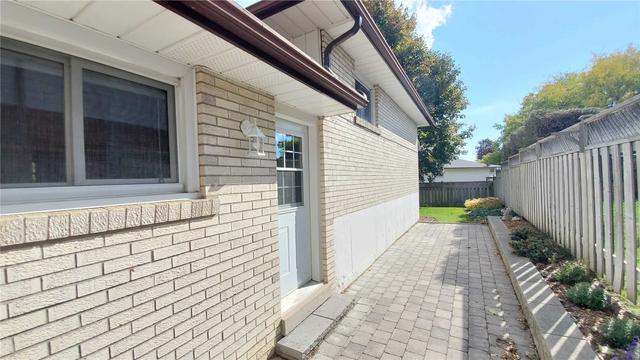 79 Tilley Dr, House detached with 3 bedrooms, 2 bathrooms and 3 parking in Toronto ON | Image 19