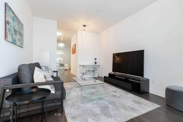 404 - 30 Ordnance St, Condo with 1 bedrooms, 1 bathrooms and 1 parking in Toronto ON | Image 2