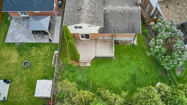 886 Queensdale Ave, House detached with 3 bedrooms, 2 bathrooms and 5 parking in Oshawa ON | Image 26