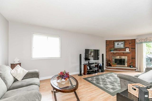 264 Elman Cres, House detached with 4 bedrooms, 3 bathrooms and 6 parking in Newmarket ON | Image 36