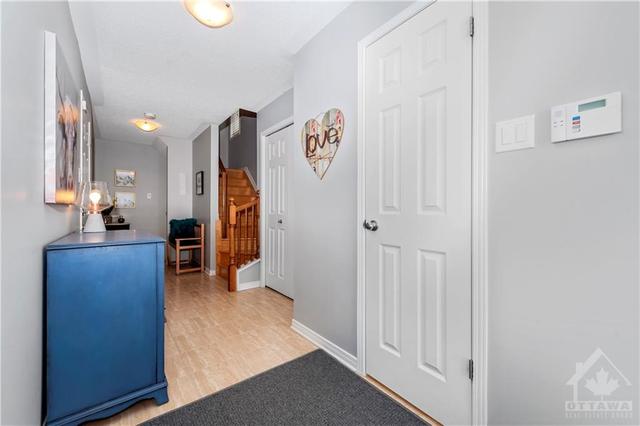 109 Caithness Private, Townhouse with 2 bedrooms, 2 bathrooms and 2 parking in Ottawa ON | Image 2