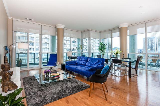 Uph03 - 1121 Bay St, Condo with 2 bedrooms, 2 bathrooms and 1 parking in Toronto ON | Image 1