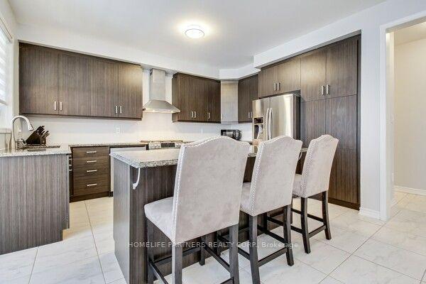 89 Faust Ridge, House detached with 4 bedrooms, 4 bathrooms and 4 parking in Vaughan ON | Image 7
