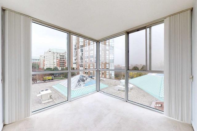 408 - 5 Concorde Pl, Condo with 2 bedrooms, 2 bathrooms and 2 parking in Toronto ON | Image 13