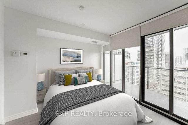 1212 - 11 Wellesley St W, Condo with 0 bedrooms, 1 bathrooms and 0 parking in Toronto ON | Image 24