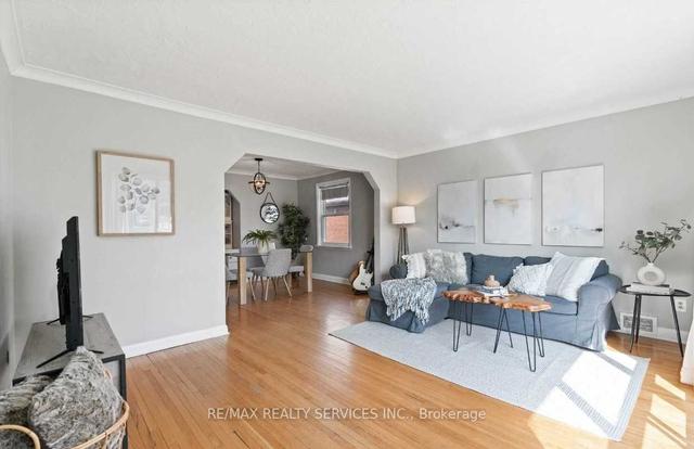 6 Bonnyview Dr, House detached with 3 bedrooms, 2 bathrooms and 5 parking in Toronto ON | Image 23