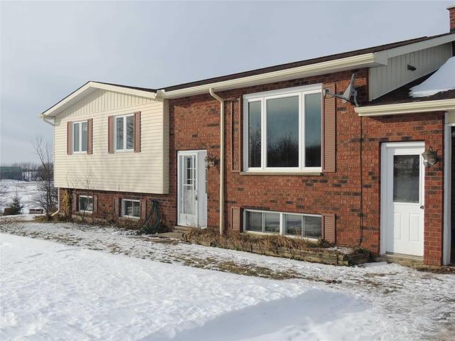 066039 Sideroad 4 Sdrd, House detached with 3 bedrooms, 2 bathrooms and 15 parking in Meaford ON | Image 2