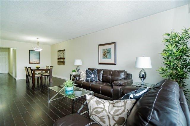 Upper - 3280 Klaiman Upper Dr, House semidetached with 3 bedrooms, 2 bathrooms and 2 parking in Mississauga ON | Image 2