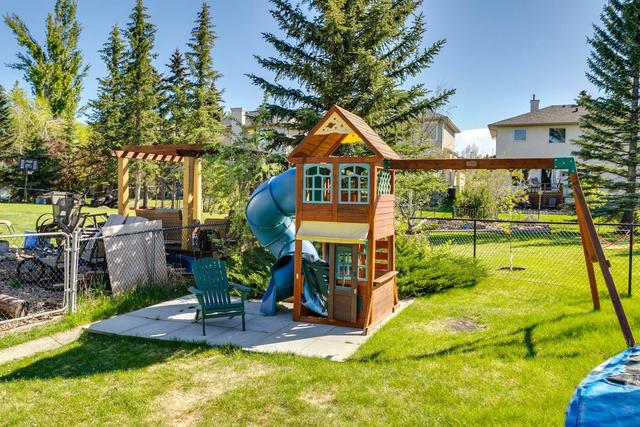 343 Mt Sparrowhawk Place Se, House detached with 3 bedrooms, 3 bathrooms and 4 parking in Calgary AB | Image 31