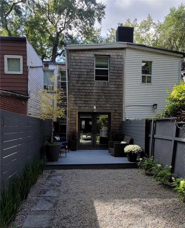 413 Leslie St, House attached with 2 bedrooms, 2 bathrooms and 1 parking in Toronto ON | Image 8