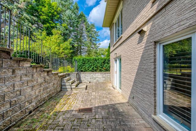 24 Fairway Heights Cres, House detached with 5 bedrooms, 7 bathrooms and 10 parking in Markham ON | Image 32