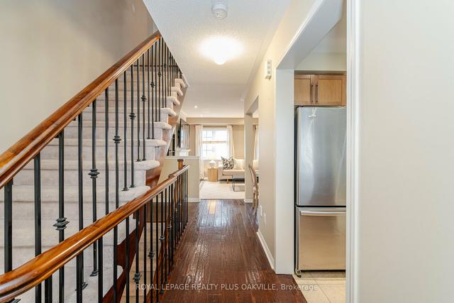 42 - 470 Beach Blvd, Townhouse with 3 bedrooms, 3 bathrooms and 2 parking in Hamilton ON | Image 2