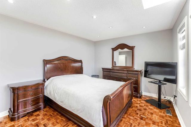 155 Sunset Rdge, House detached with 4 bedrooms, 3 bathrooms and 4 parking in Vaughan ON | Image 17