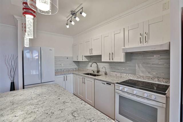 404 - 30 Sunrise Ave, Condo with 4 bedrooms, 2 bathrooms and 1 parking in Toronto ON | Image 6