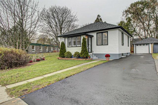 16 Buck St, House detached with 2 bedrooms, 2 bathrooms and 3 parking in Cobourg ON | Image 1