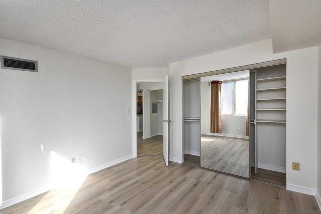 1203 - 25 Grenville St, Condo with 1 bedrooms, 1 bathrooms and 0 parking in Toronto ON | Image 18