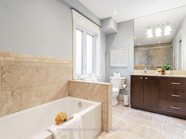 18 Taunton Rd, House semidetached with 2 bedrooms, 2 bathrooms and 1 parking in Toronto ON | Image 16