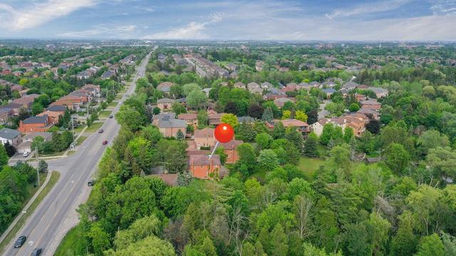 659 Elgin Mills Rd, House detached with 5 bedrooms, 4 bathrooms and 6 parking in Richmond Hill ON | Image 2