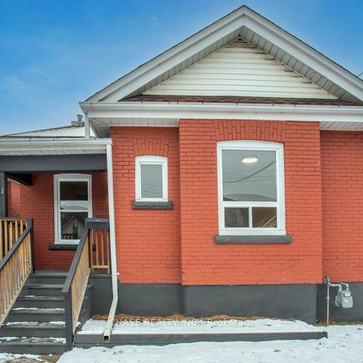 73 Cedar Ave, House detached with 2 bedrooms, 1 bathrooms and 2 parking in Hamilton ON | Image 12
