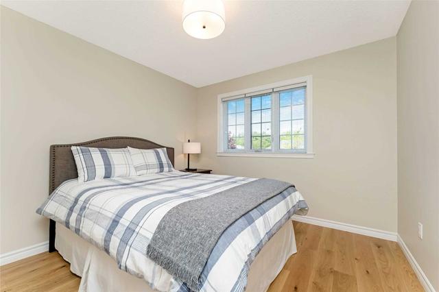 22 Gollop Cres, House detached with 4 bedrooms, 3 bathrooms and 6 parking in Halton Hills ON | Image 21