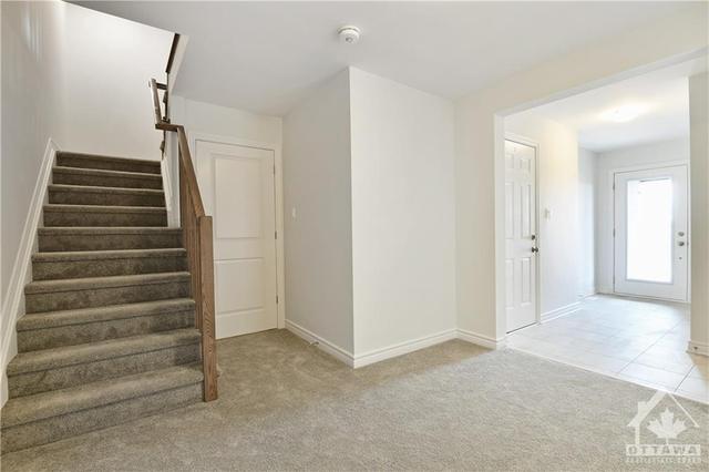 18 Verglas Lane, Townhouse with 2 bedrooms, 4 bathrooms and 3 parking in Ottawa ON | Image 5