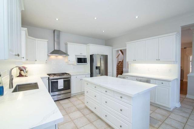 207 Kitty Murray Lane, House detached with 4 bedrooms, 4 bathrooms and 4 parking in Hamilton ON | Image 3