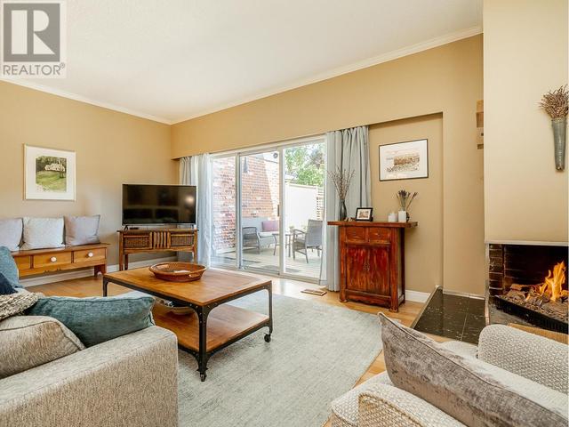 148 - 3300 Capilano Road, House attached with 3 bedrooms, 4 bathrooms and 2 parking in North Vancouver BC | Image 2