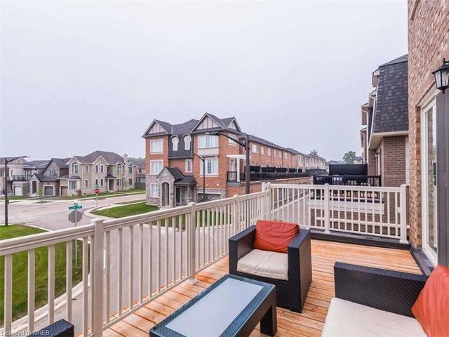 3314 Carding Mill Tr, House attached with 3 bedrooms, 3 bathrooms and 2 parking in Oakville ON | Image 14