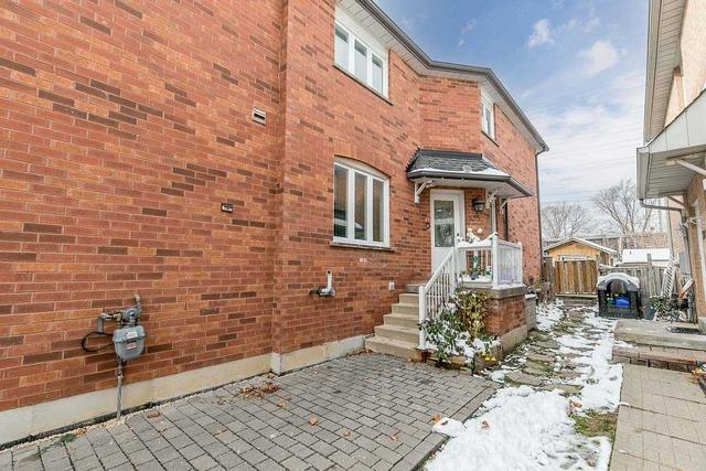 535 Walpole Cres, House attached with 3 bedrooms, 3 bathrooms and 2 parking in Newmarket ON | Image 22