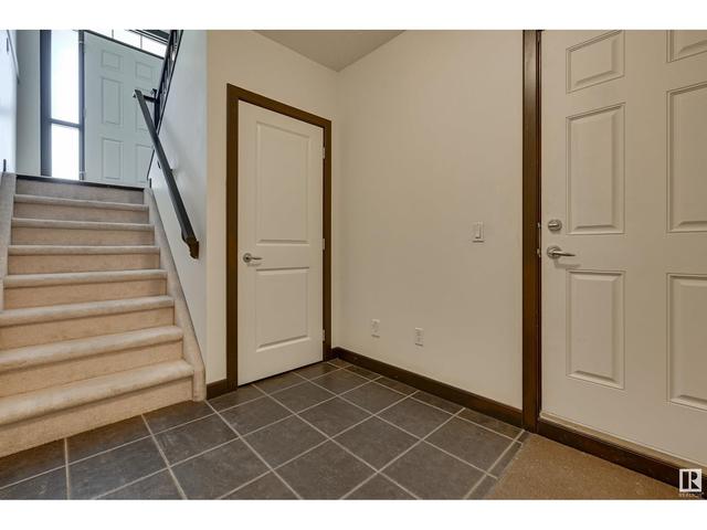 2 - 10240 90 St Nw, House attached with 3 bedrooms, 3 bathrooms and 2 parking in Edmonton AB | Image 45