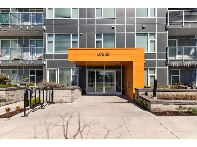 517 - 10838 Whalley Boulevard, Condo with 2 bedrooms, 2 bathrooms and 1 parking in Surrey BC | Image 1