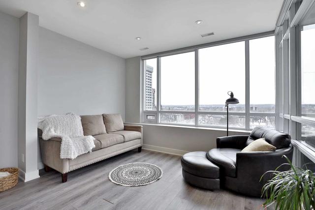 808 - 150 Main St W, Condo with 2 bedrooms, 3 bathrooms and 2 parking in Hamilton ON | Image 3